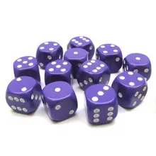 Preporučeni proizvod: Chessex Opaque Purple with White 16mm D6 Dice Block (12 Dice)